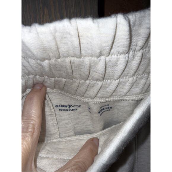 Old Navy Active Bounce FleeceHigh Rise Wide Leg Breathable Sz M Tall Beige NWT - Picture 4 of 5